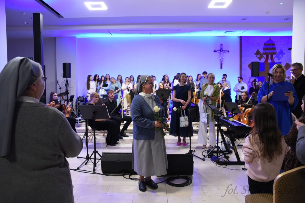 Muzyczna podróż w czasie – wyjątkowy koncert z okazji jubileuszu 30-lecia szkoły