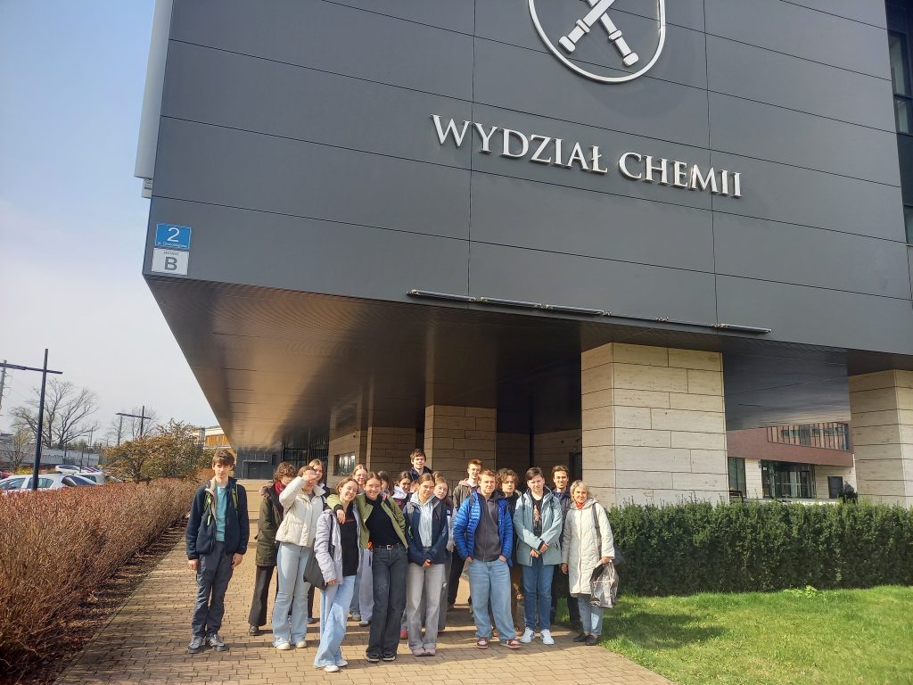 Klasa 8b na Wydziale Chemii UJ